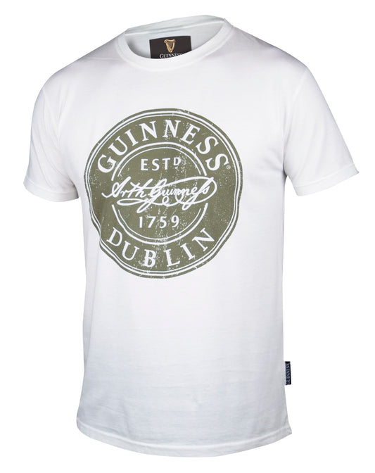 Get into the vintage vibes with this Distressed Label Bottle Cap Guinness t-shirt in white.