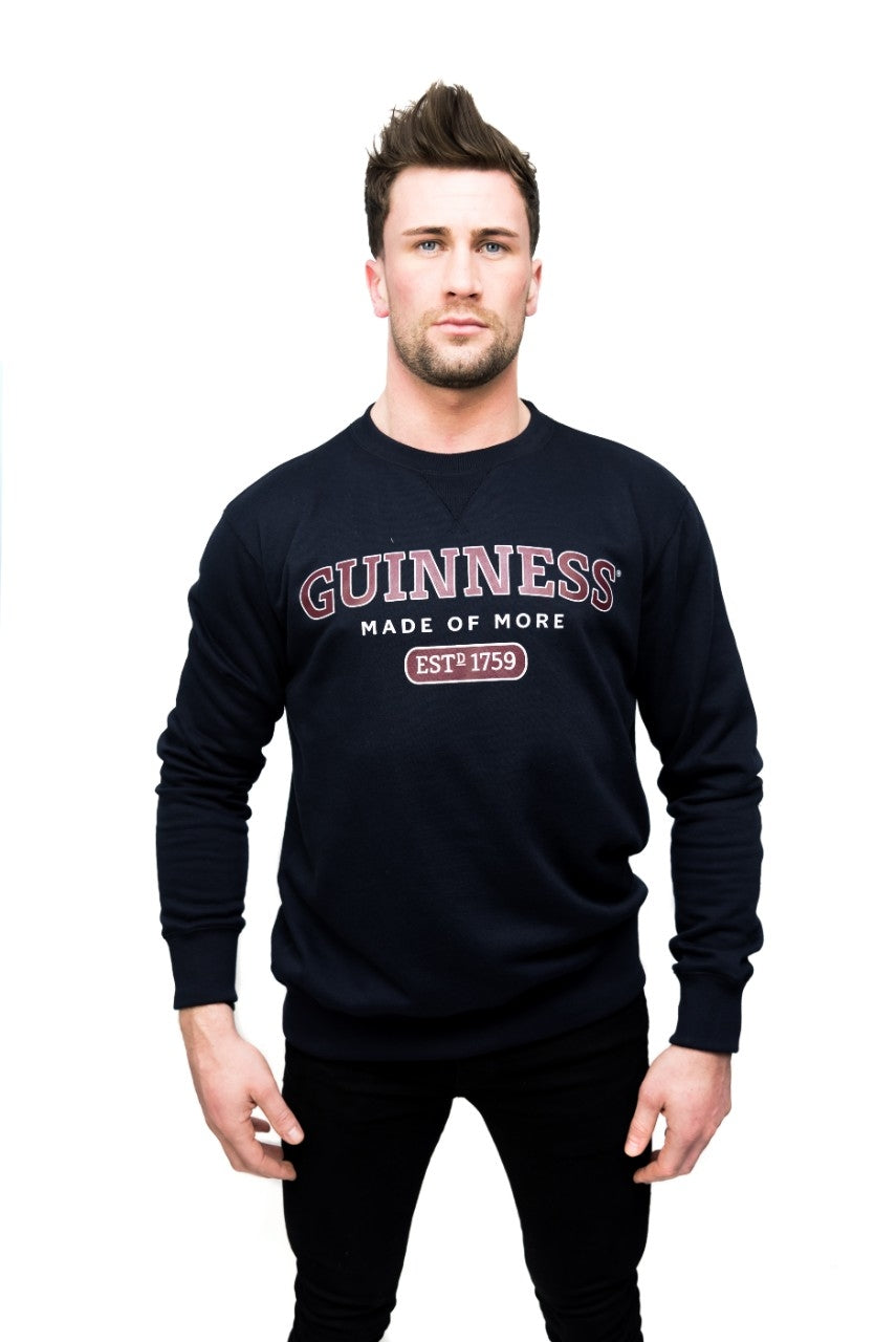 Stay warm and stylish during chilly winters with the Guinness Navy Crew Neck Sweater. This sweatshirt, from the brand Guinness UK, is perfect for achieving a smart casual look.