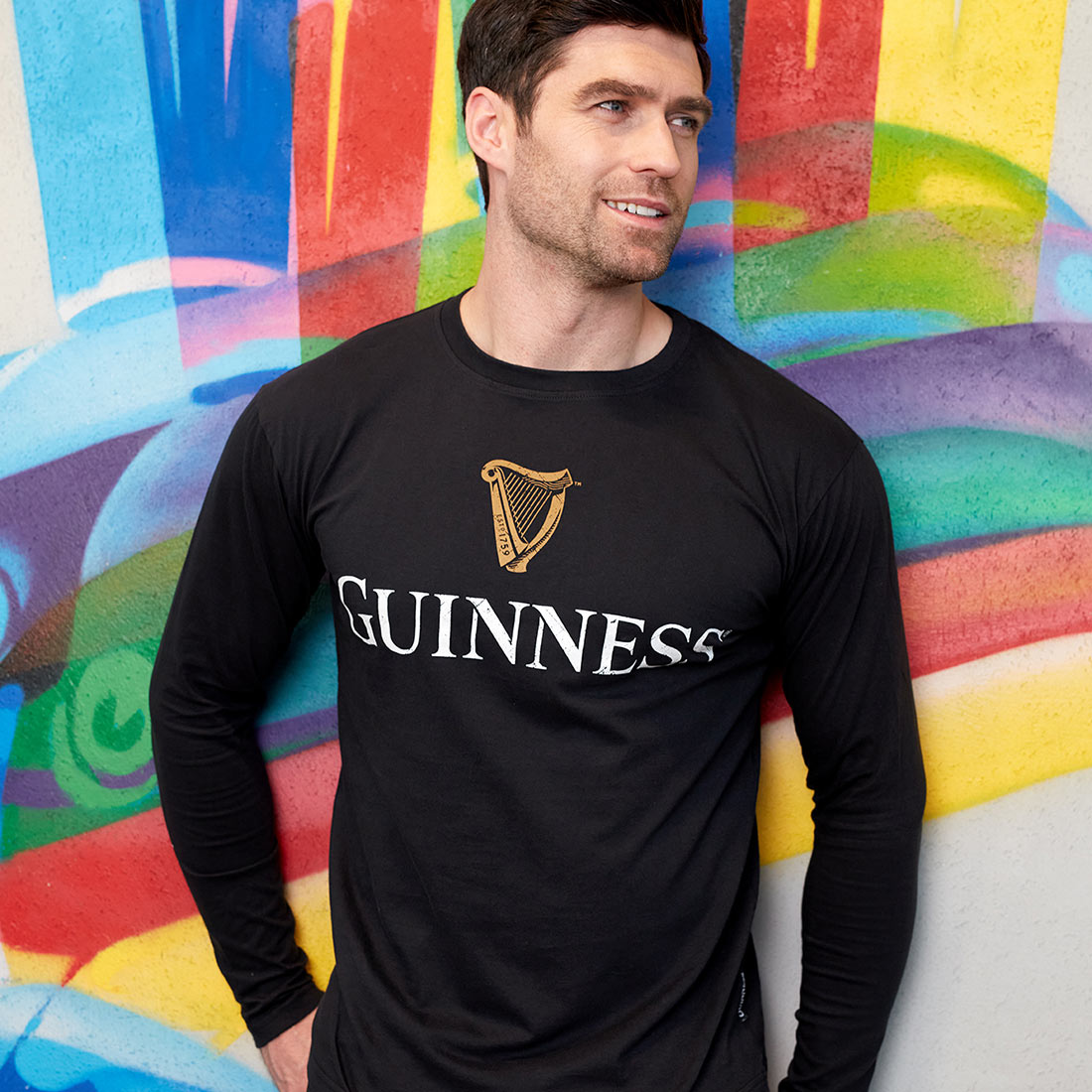 This Guinness Black Trademark Label Long Sleeve T-Shirt proudly features the iconic Guinness UK trademark.